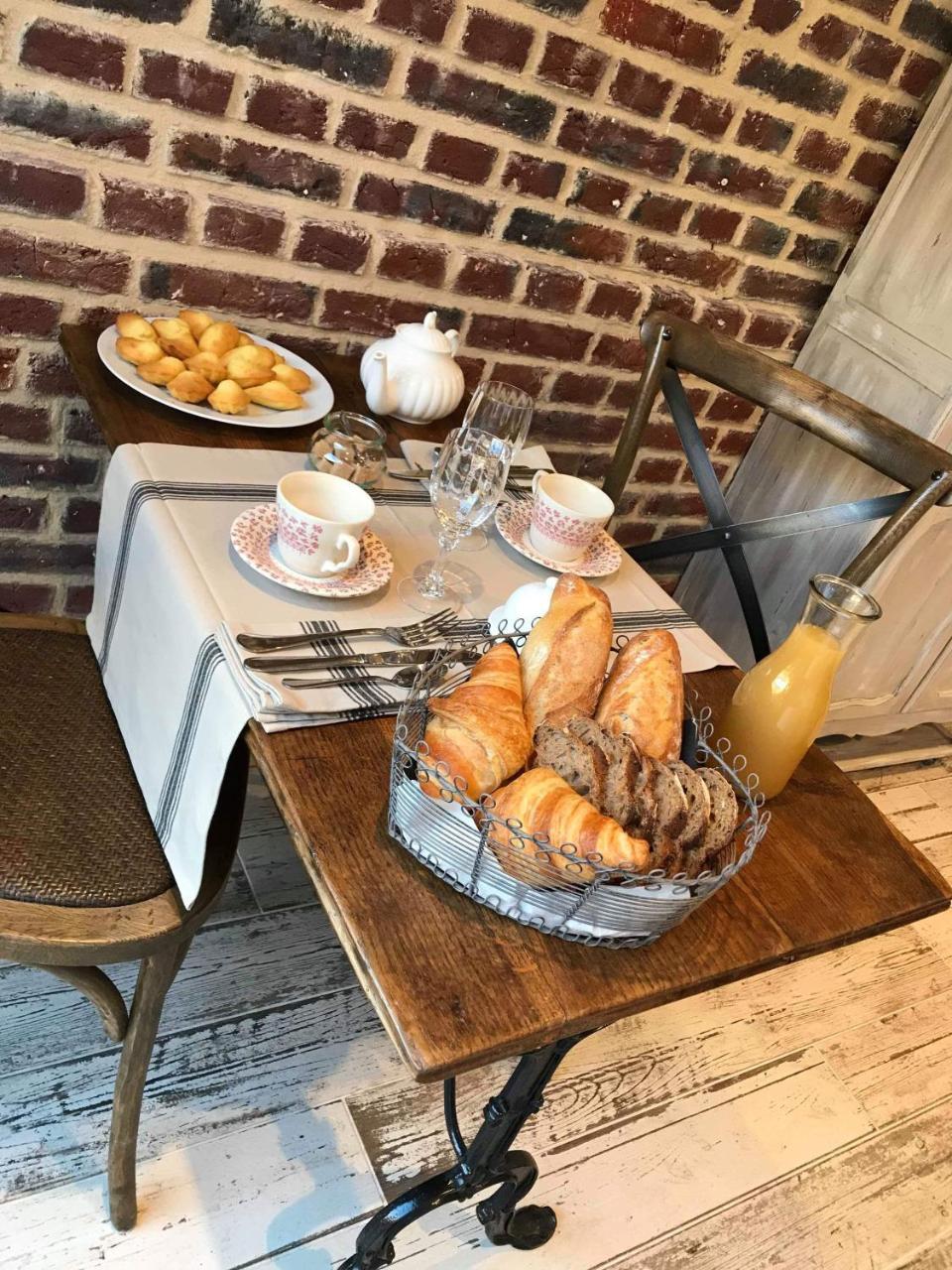 La Parenthese Epicurienne Bed & Breakfast Бове Екстериор снимка