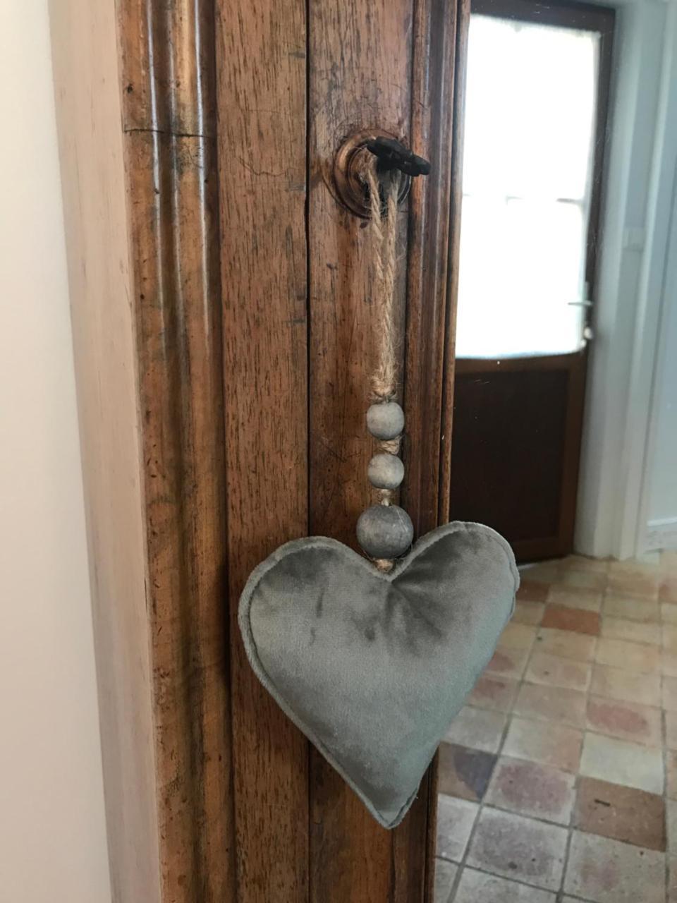 La Parenthese Epicurienne Bed & Breakfast Бове Екстериор снимка